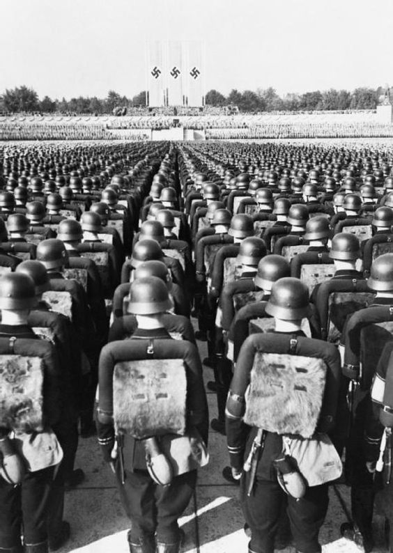 Asphalt Soldiers 1938.